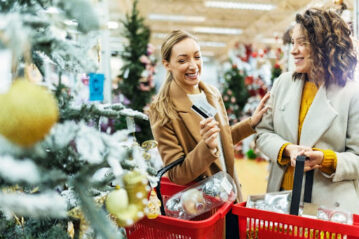 Your Guide to Last Minute Holiday Shopping on a Budget